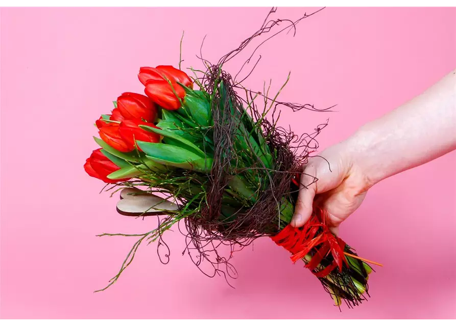 Blumenstrauß Valentinstag 'Feuriges Herz'