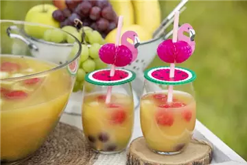 Bunte Abdeckung für coole Sommerdrinks