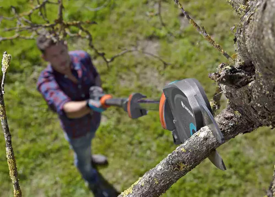 Gardena Teleskop-Baumschneider StarCut 410 plus