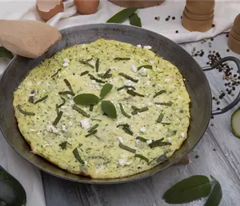 Frittata mit Salbei und Zucchini 