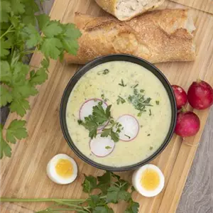 Kräutersuppe mit Petersilie