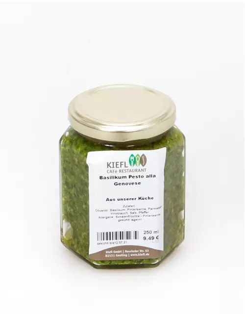 Hausgemachtes Basilikum Pesto