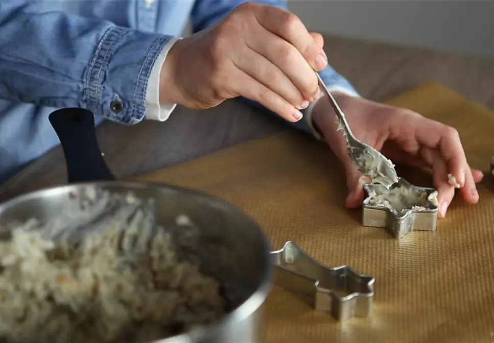 Vogelfutteranhänger machen